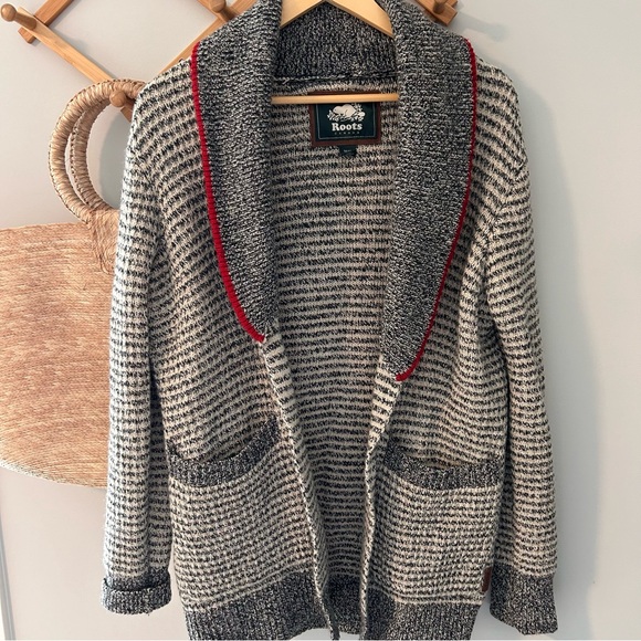 Roots Canada Shawl Collar Knit Cardigan Sweater – Wool Blend – Size M - Picture 3 of 8